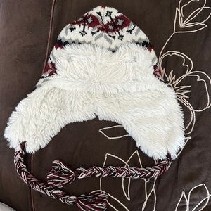 Muk Luks trapper hat